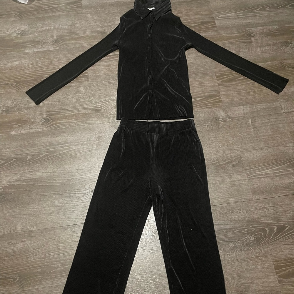 Black Women's silk Pants & Button-Up Top Set